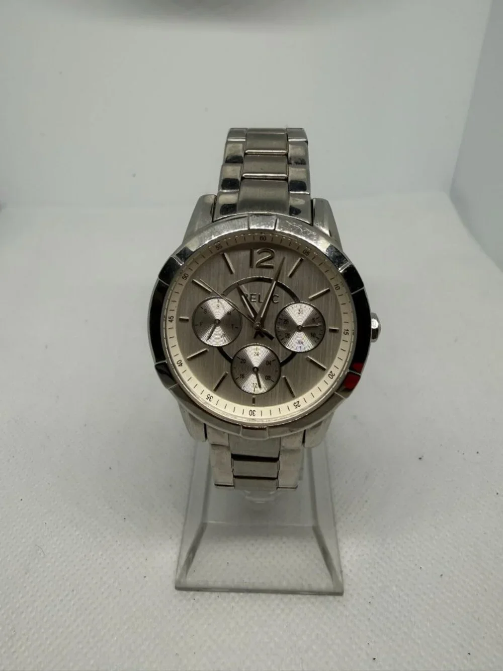 Relic ZR15696 Day/Date Stainless Steel Analog Dial Quartz Womens Watch (C43)